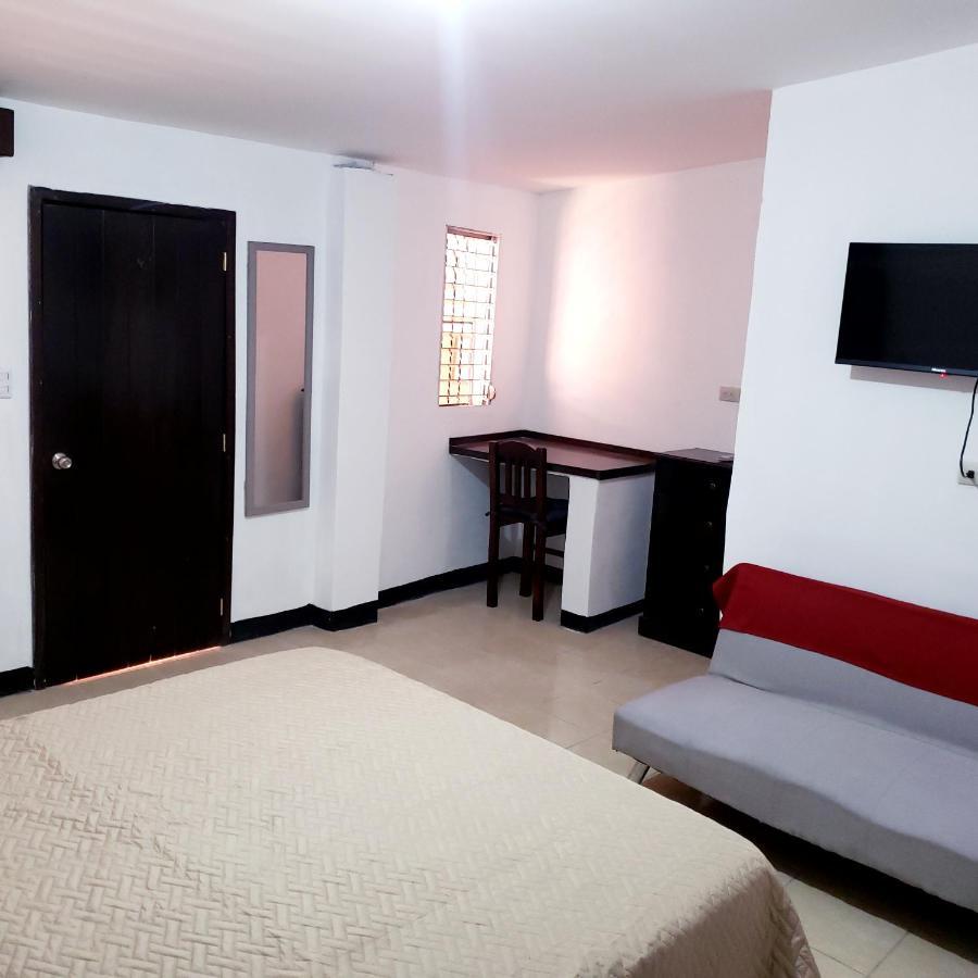Judys Home - Bed And Breakfast Retalhuleu Zewnętrze zdjęcie