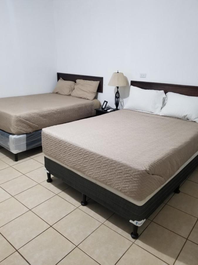 Judys Home - Bed And Breakfast Retalhuleu Zewnętrze zdjęcie